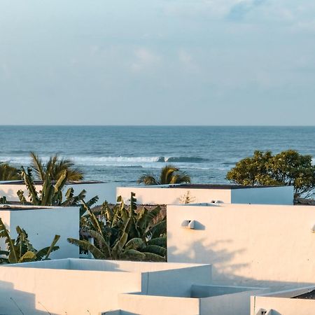 Amber Lombok Beach Resort Selong Belanak Esterno foto